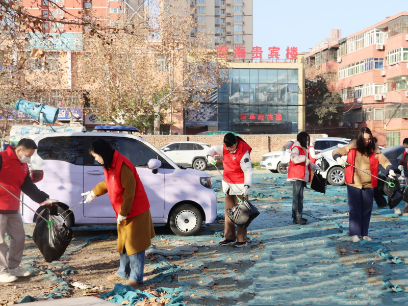 点点官网开展志愿服务活动 助力全国文明城市建设